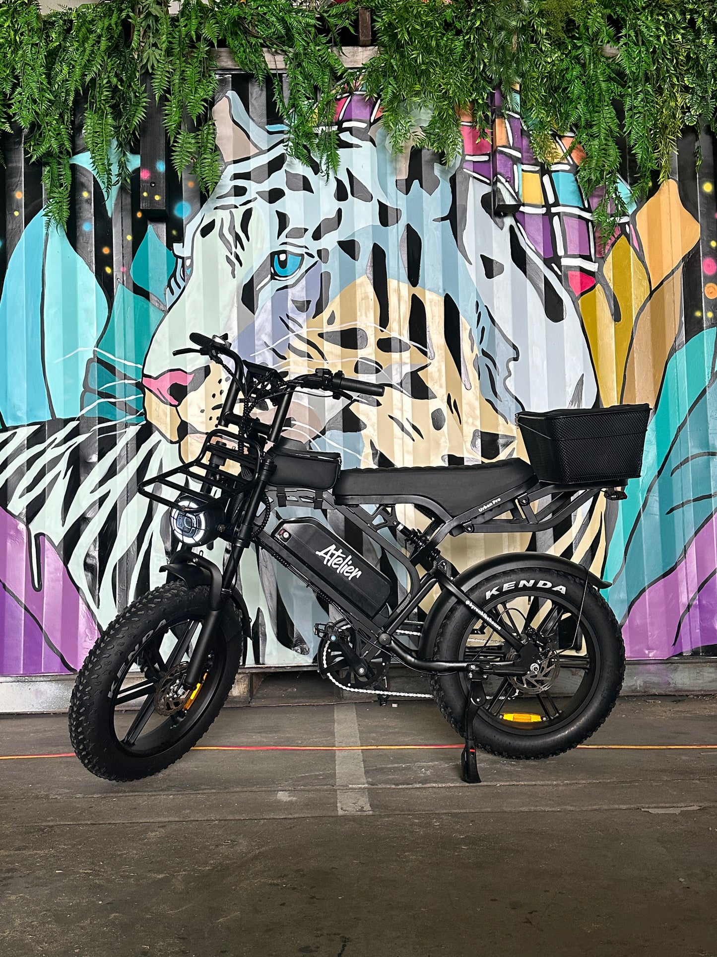 Rear Bike Basket Large Capacity Metal Wire Bicycle Basket with A Zippered Anti-wading Bag
