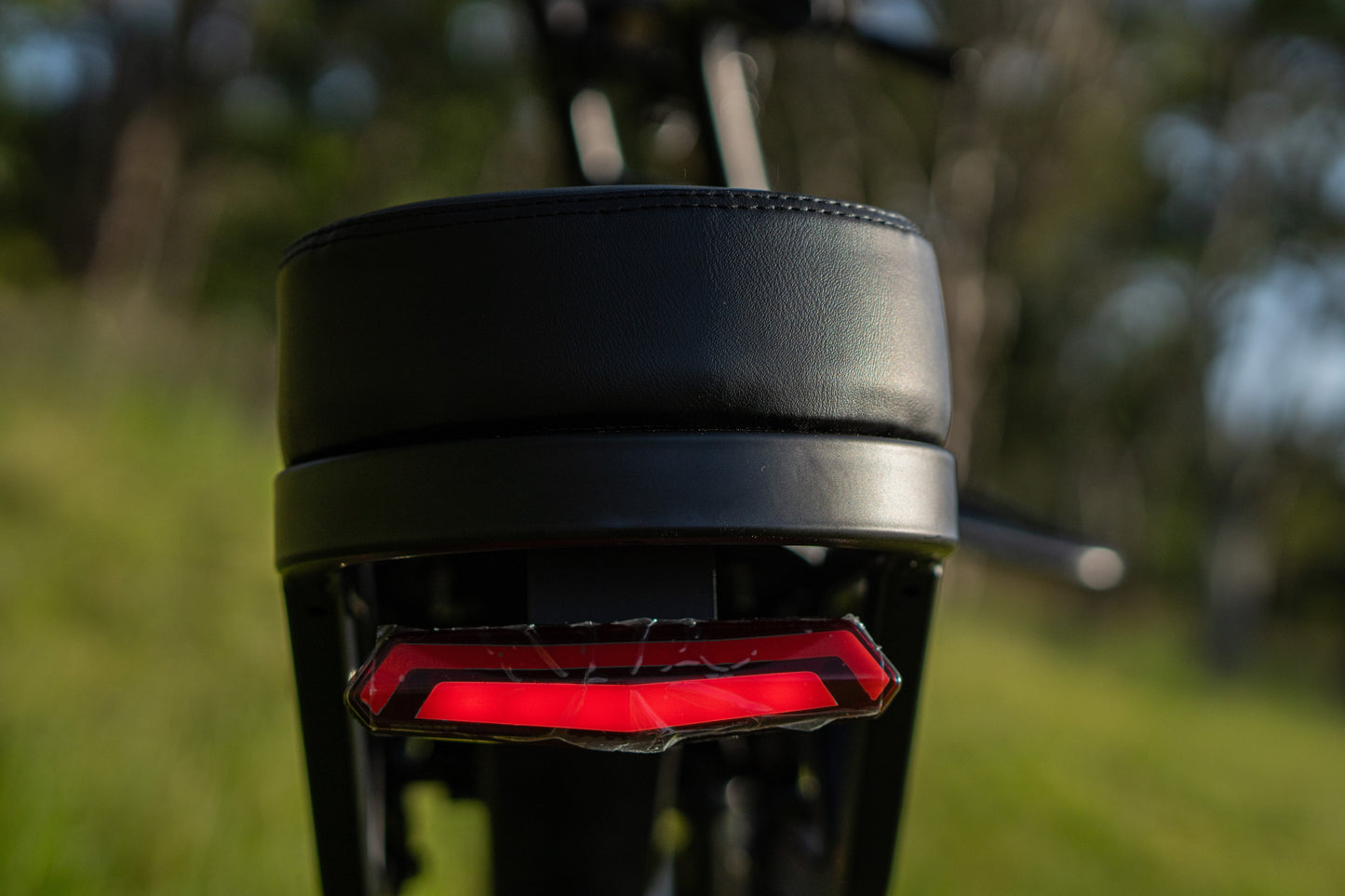 Atelier Urban Pro – V20pro Fat Tyre Electric Bike (250W, 48V, Dual Suspension)